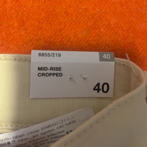 Zara cream mid-rise flared cropped jeans NWT - Picture 8 of 9